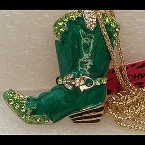 Cowboy/Cowgirl Boot Pendant.(similar to B Johnson style)